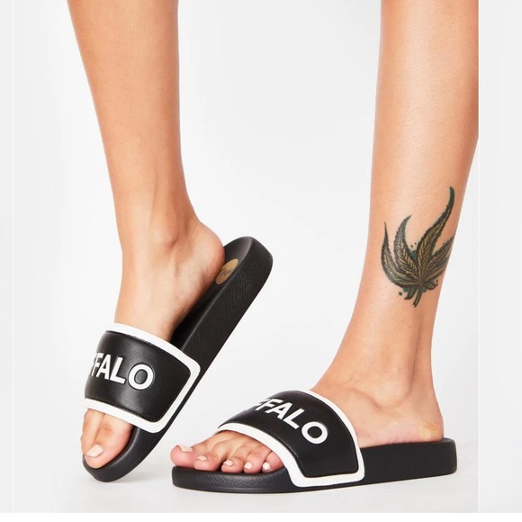 SOLD❤️ Dolls Kill x Buffalo Black & White Logo Flat Slides Sandals Summer - Picture 2 of 7